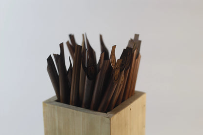 Handam Bili qalam on neutral background