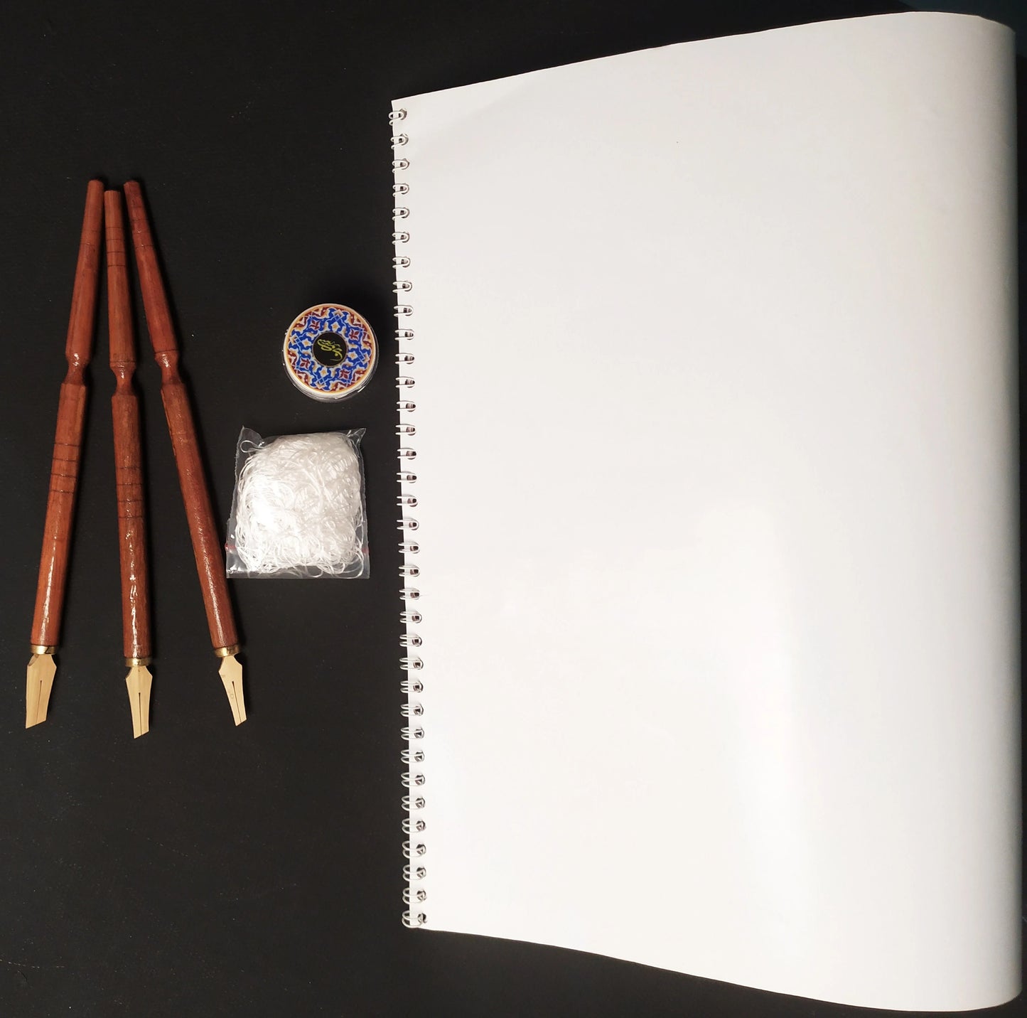 ink well with silk likka thread inside for ink regulation