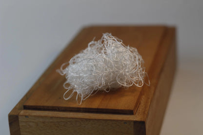 comparison calligraphy strokes with and without silk likka thread