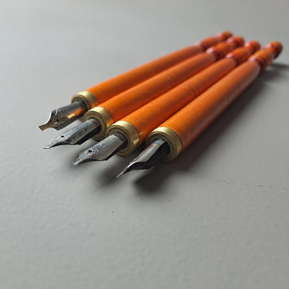 Wide tip metal nib fountain pen for bold Arabic letters